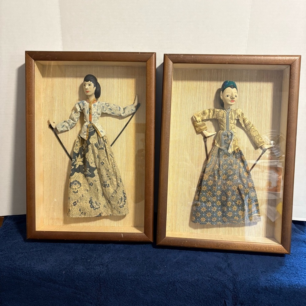 2 Vintage Indonesian Wayang Golek Rod Stick Puppets In 13x20 Shadow Boxes Decor